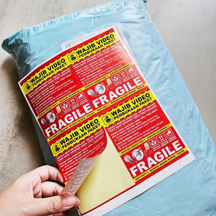 

AT STICKER WAJIB VIDEO UNBOXING FRAGILE (100 pcs) uk. 8,5 x 10,5 cm