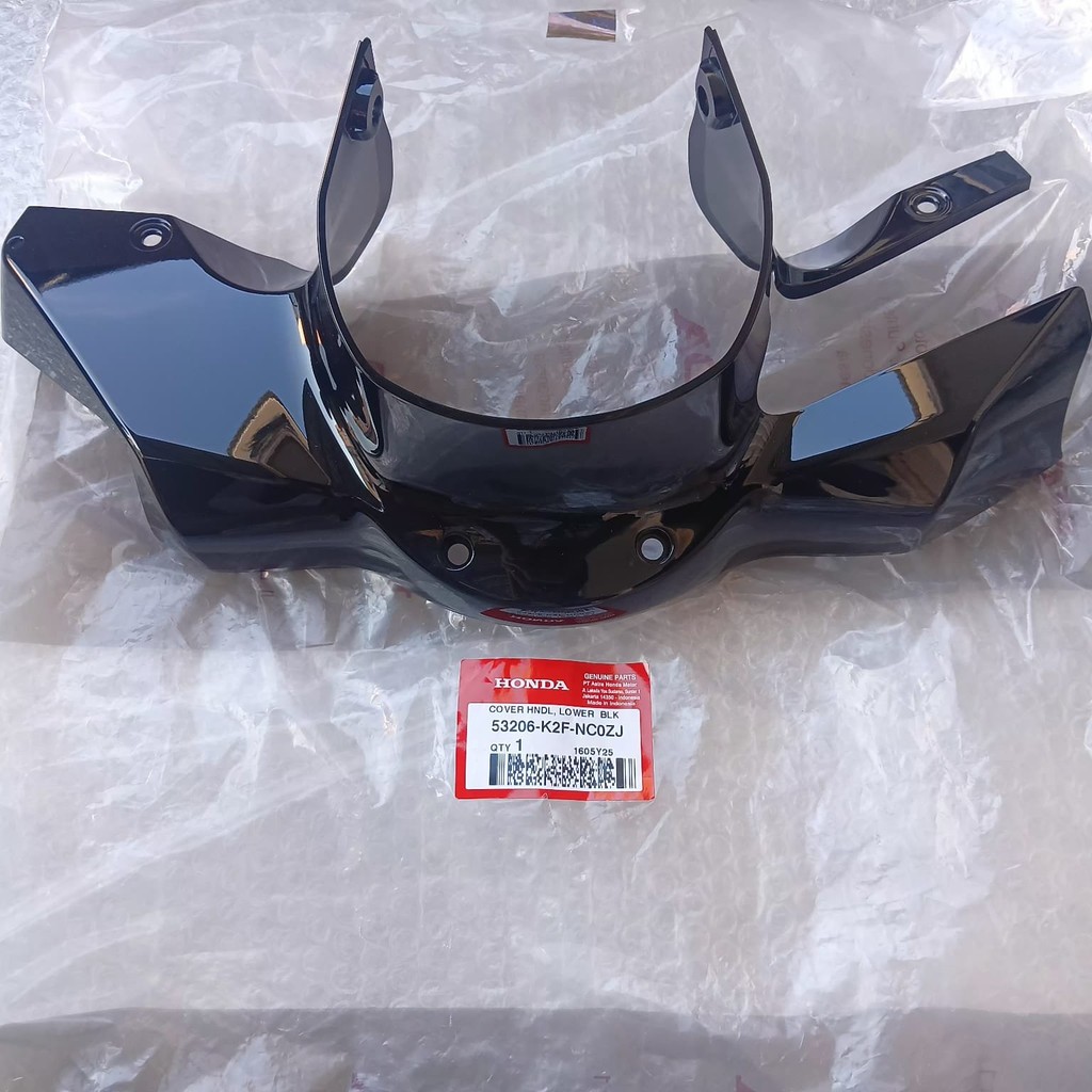 Batok Cover Handle Lower Scoopy Fi K2F Hitam AHM 53206-K2F-NC0ZJ