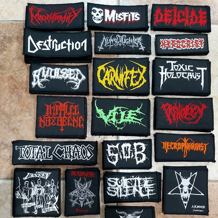 

AT Emblem Rajut - Badge - Woven Patch Band Metal, Hardcore dan Punk