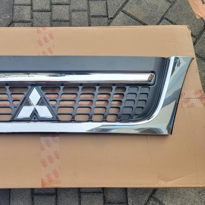 GRILL GRILLE RAM RAMBANG CANTER COLT DIESEL 110 125 EURO 4 (CHROME) *8738