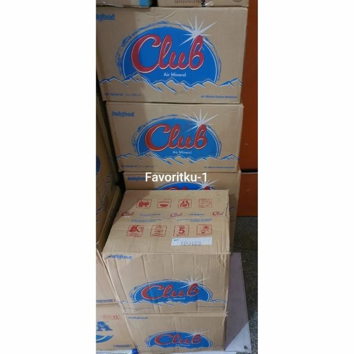 

(Expert) Air Mineral CLUB Kemasan Botol 600ml 600 ml