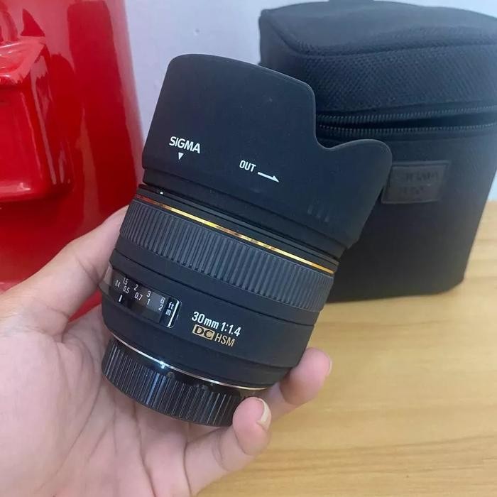 Sigma 30 mm 1.4 dc hsm for nikon