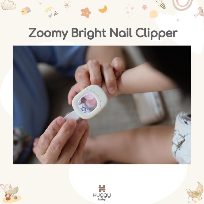 

Huggy Baby GK003 Zoomy Bright Nail Clipper Gunting Kuku LED Kaca Pembesar