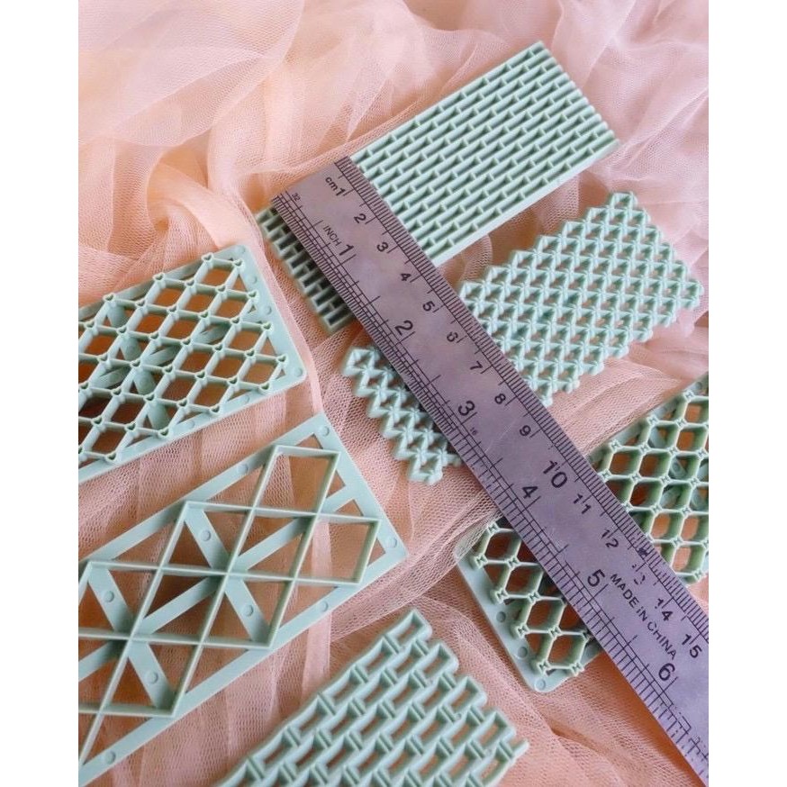 

MOTIF CUTTER SET FOR ALPHABET/CUPCAKES KODE 278