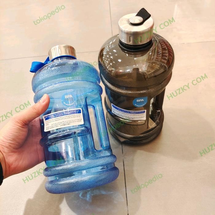 MINISO Botol Minum 2.2Liter BPA FREE (BLACK / BLUE)