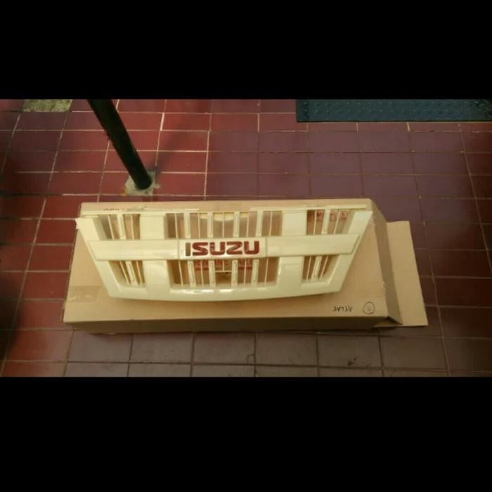 Grille Grill Depan Radiator Isuzu Panther New