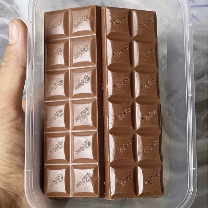 

New cokelat cadbury kemasan 500gr