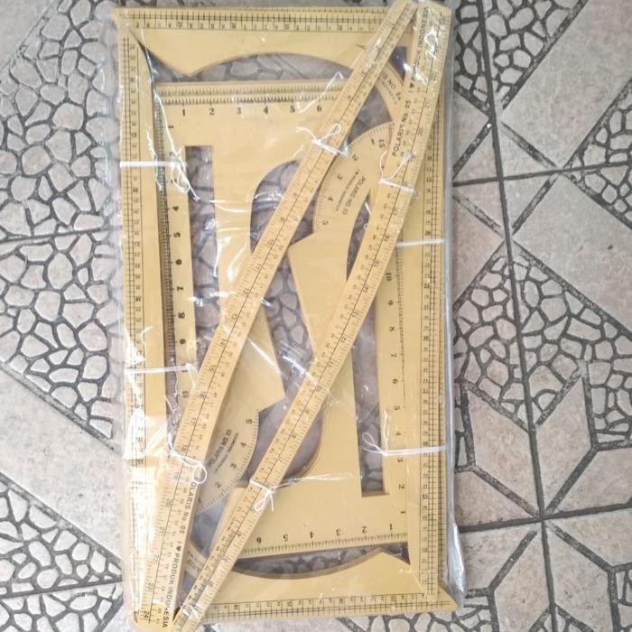 

pengaris siku dan lengkung