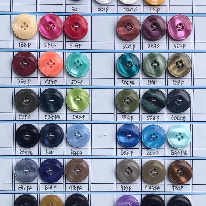 

KANCING JAS/SAFARI ITALY MODEL GLOSSY UK 32L