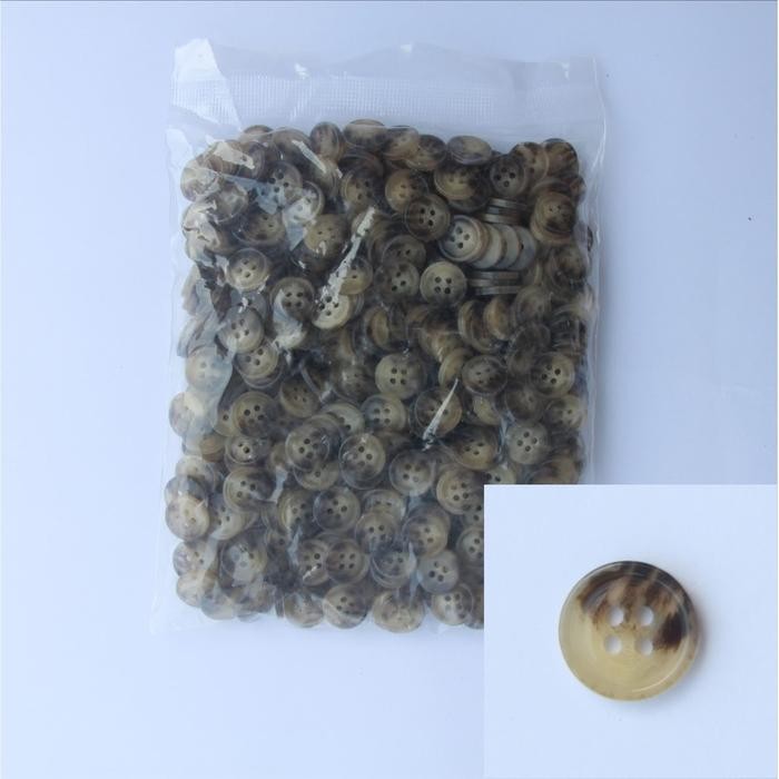

(400 Pcs) Kancing Corak Belang 24 L (15 mm) Horn Button 01