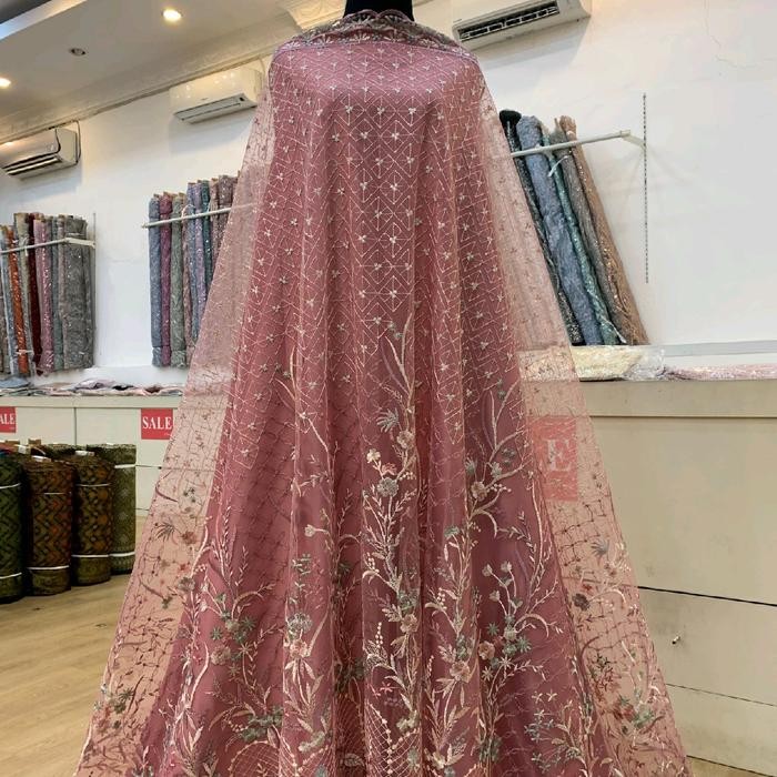 

Brokat Tulle Garden Kombinasi Kotak 46.5