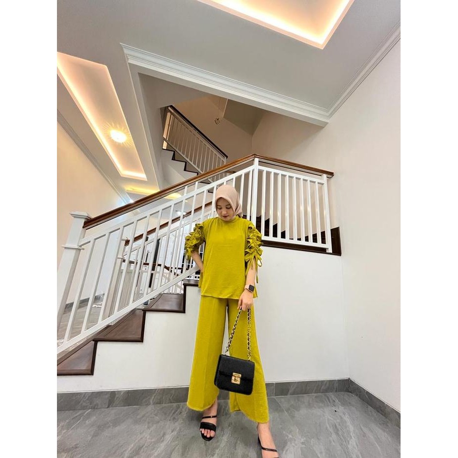 DIVA ONE SET SETELAN POLOS LENGAN SERUT