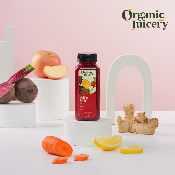 

8SXE Mother Earth 1L Juice Made Of Beet, Apple, Lemon, Ginger, Carrot