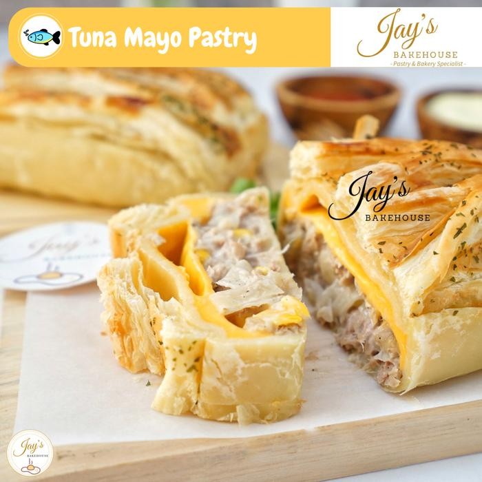 

Ready Tuna Mayo En Crote / Pastry Tuna Mayonaise / Tuna Melt Pastry
