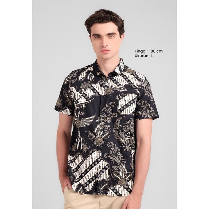 MANZONE - Kemeja Batik Lengan Pendek Pria Astagira Modern Fit - Black *