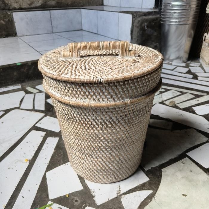 PREMIUM TEMPAT SAMPAH TUTUP/ROTAN ANYAMAN LOMBOK 26x30cm