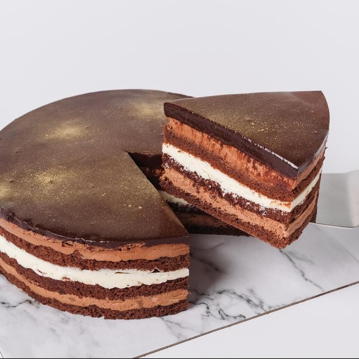 

OR6T Double Choco Birthday Cake