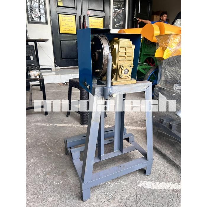 Alat Congkel Batok Kelapa Mesin Kupas Batok Kelapa