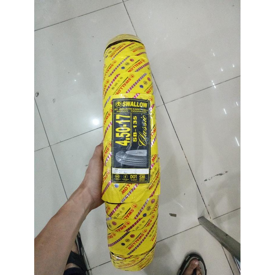 BAN LUAR SWALLOW CLASSIC UKURAN 450 RING 17