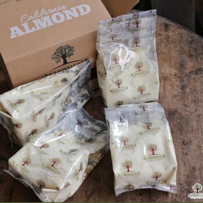 

4ZMI Almond Retail Pack 4X250 Gr Slice/Powder/Utuh Isi Box 1 Kg Almonesia