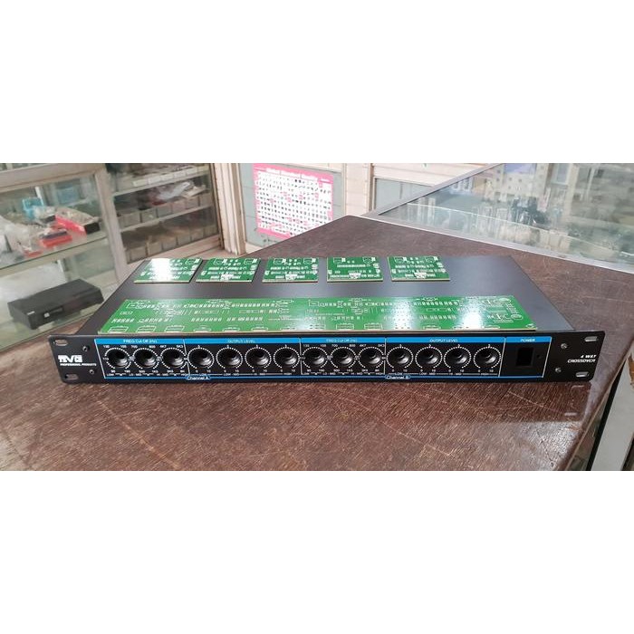 Box Crossover 4way 14 potensio dan PCB lengkap