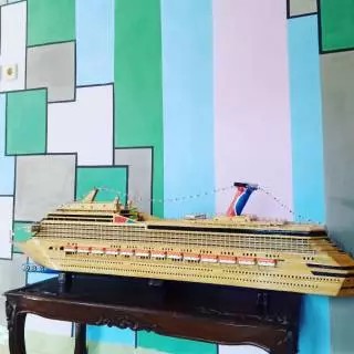 Miniatur Kapal Pesiar Carnival Liberty