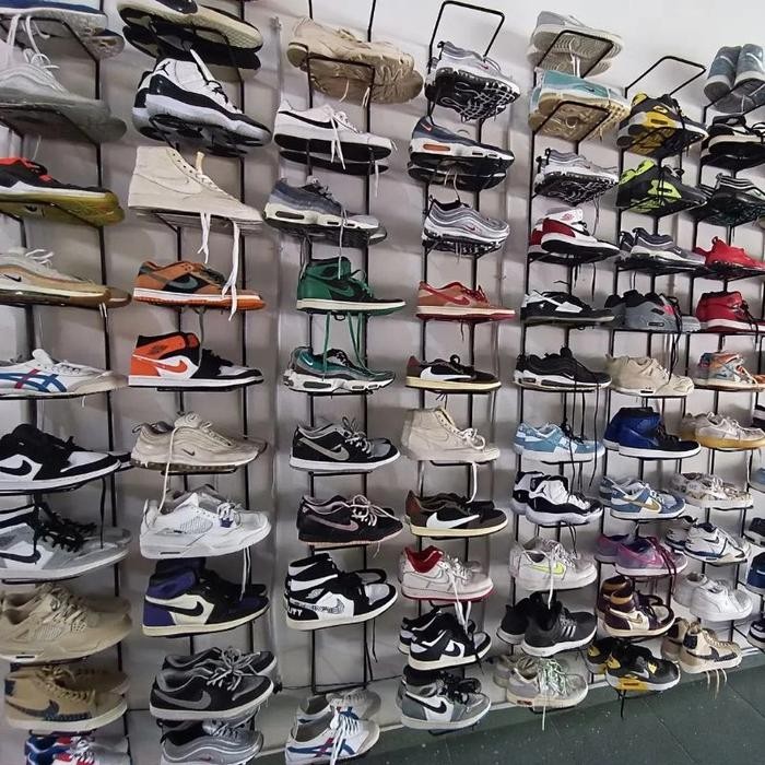 RAK SEPATU 11 SUSUN BAHAN BESI TINGGI 2 METER