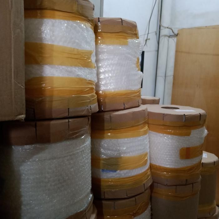 

plastic thermal bopp doff dan glossy ukuran 37cm , 2900 - 3000m, 18mic