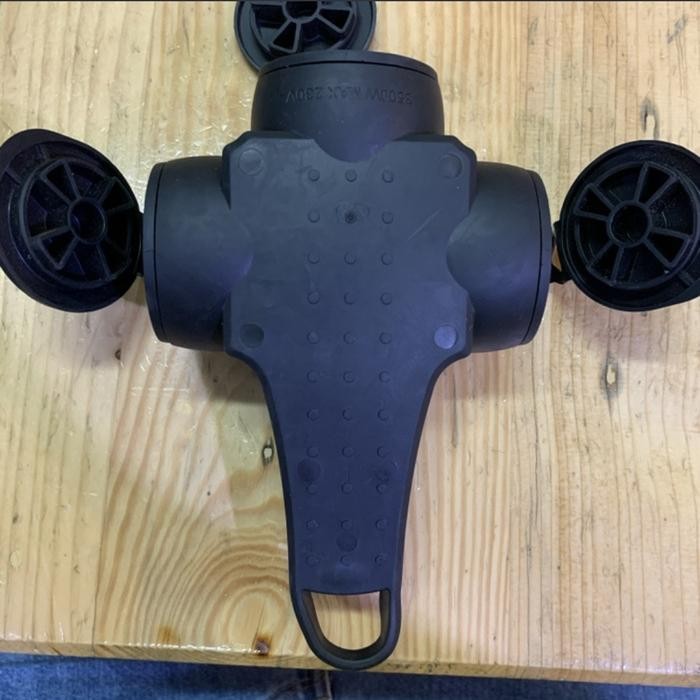 Grosir Legrand Steker Karet Socket Cabang 3 Waterproof Dengan Tutup