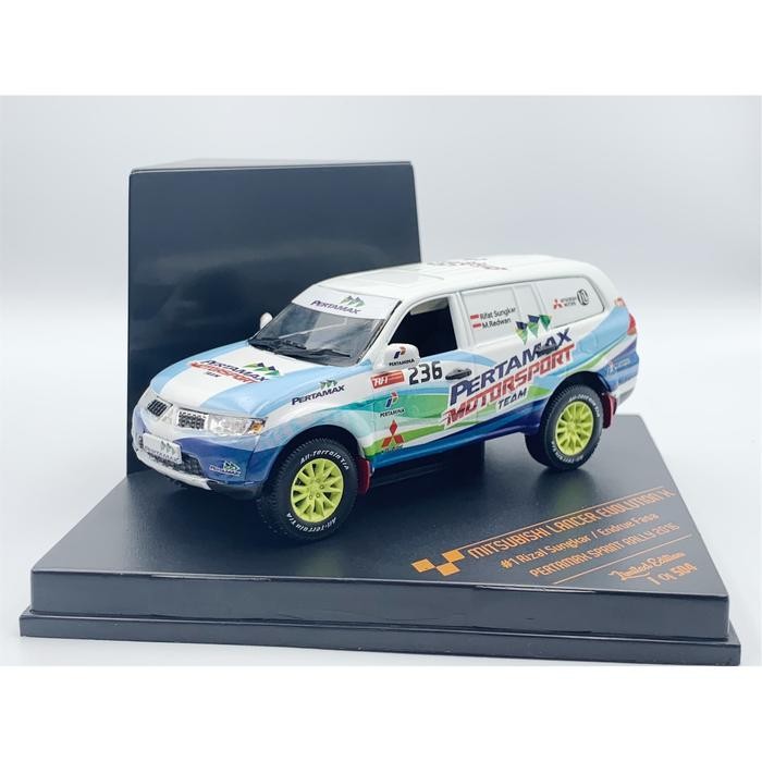 Scale 43 Diecast RFT Mitsubishi Pajero Sport #236 Rifat Sungkar