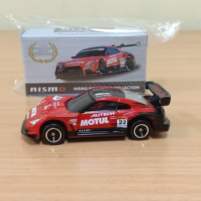 Tomica Nissan GTR NISMO Red