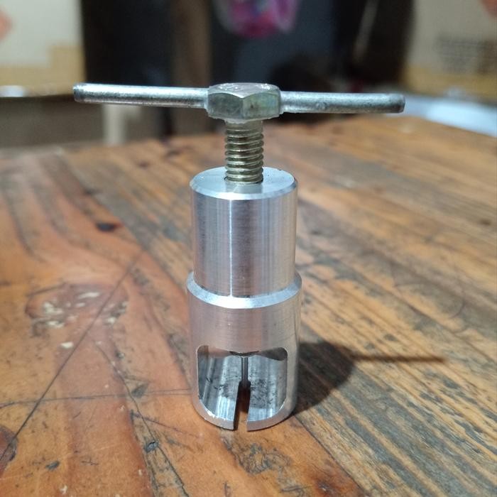 REP TAMIYA PINION PULLER / TRACKER GEAR PINION DINAMO TAMIYA / PROPELLER