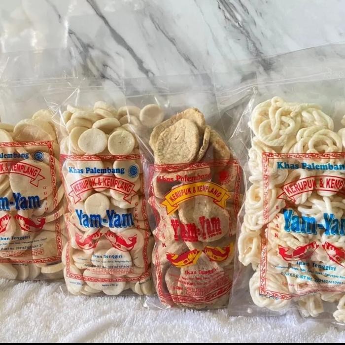 

Sale!! Paket 1Kg Kerupuk Kemplang (Mini,Kancing,Kulit,Sanggul)