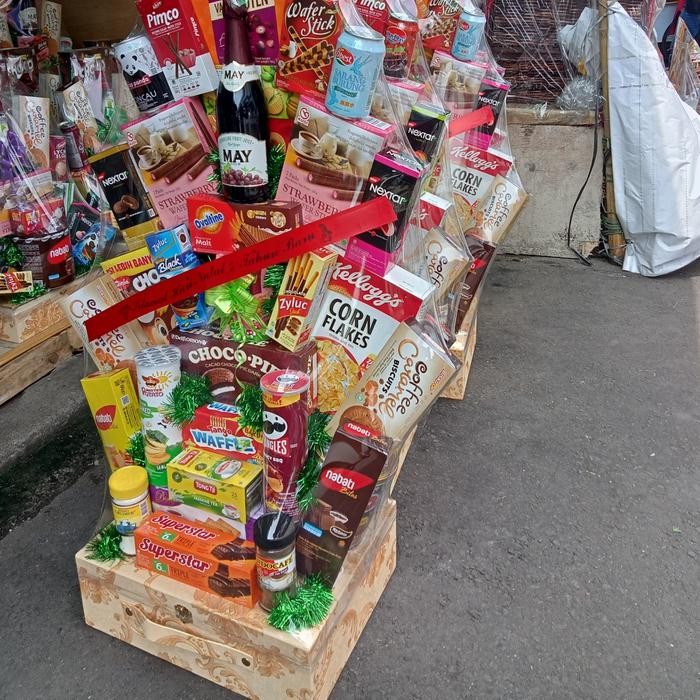 

Parcel natal tahun baru (1)