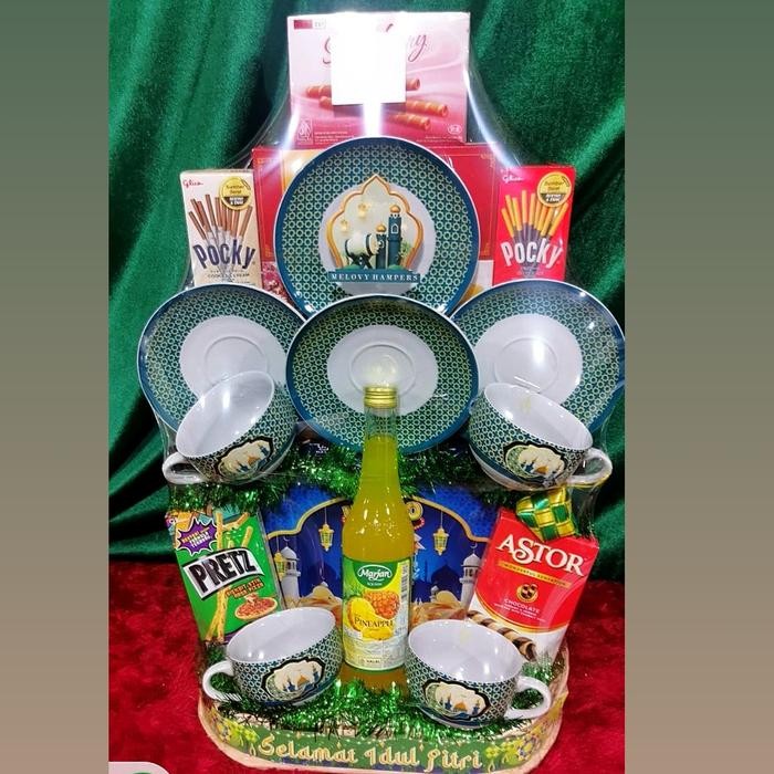 

PARCEL LEBARAN 2021 IDUL FITRI SNACKS PREMIUM RAMADHAN GIFT SET + CARD
