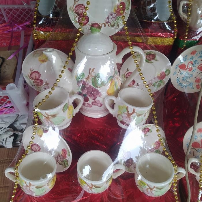 

Parcel Teaset Simpel Parcel Lebaran