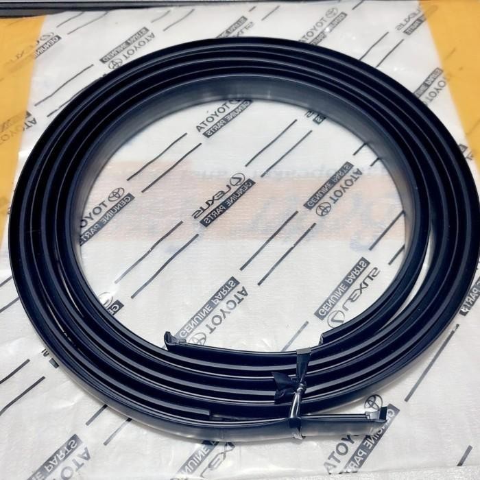 KARET ROOP ATAP MOBIL INNOVA REBORN ORIGINAL