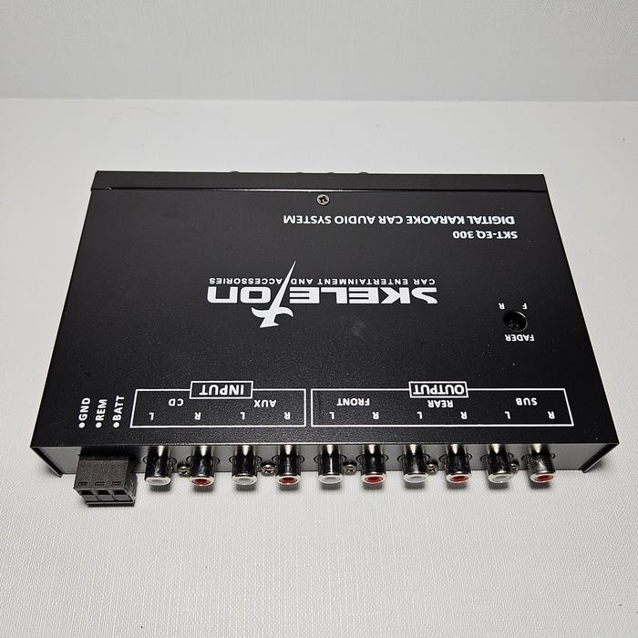 PARAMETRIK PREAMP EQUALIZER KARAOKE BLUETOOTH EQ300