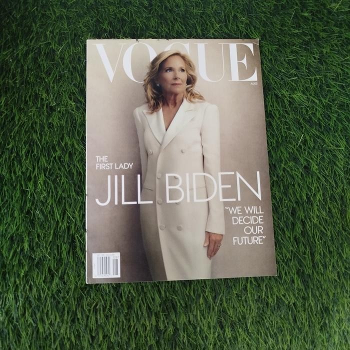 MAJALAH VOGUE EDISI AGUSTUS 2024