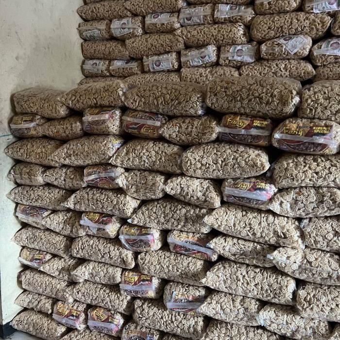 

Terbaru Kerupuk mawar putih mentah 1ball (5kg)/kerupuk seblak viral rafael Ready