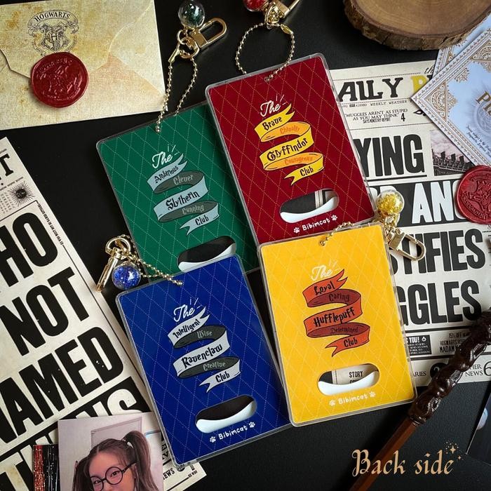 

ID HOGWARTS HOUSE ACRYLIC CARD HOLDER PHOTOCARD