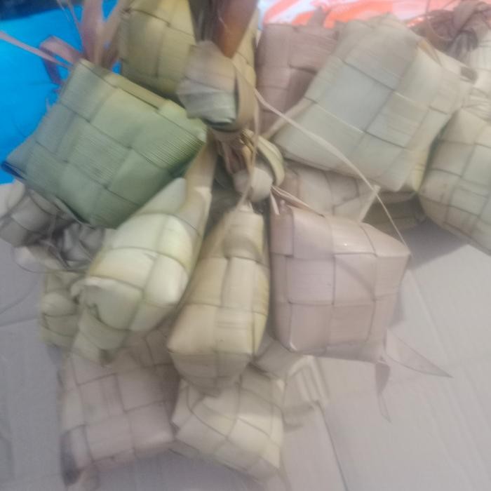 

Baru Ketupat Janur Jual Per Iket