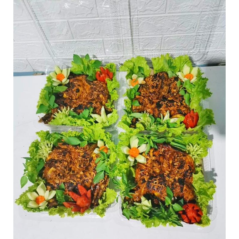 

Baru Ayam Bekakak Kampung / Ayam Negeri