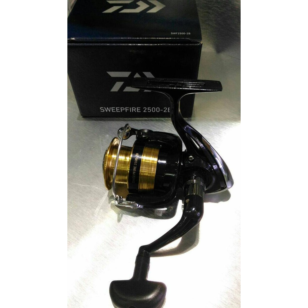 Reel Daiwa Sweepfire 2500
