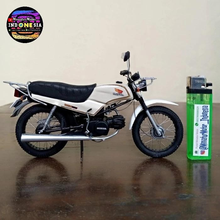 Diecast Miniatur motor HONDA WIN 100 Skala 1:12 Handmade