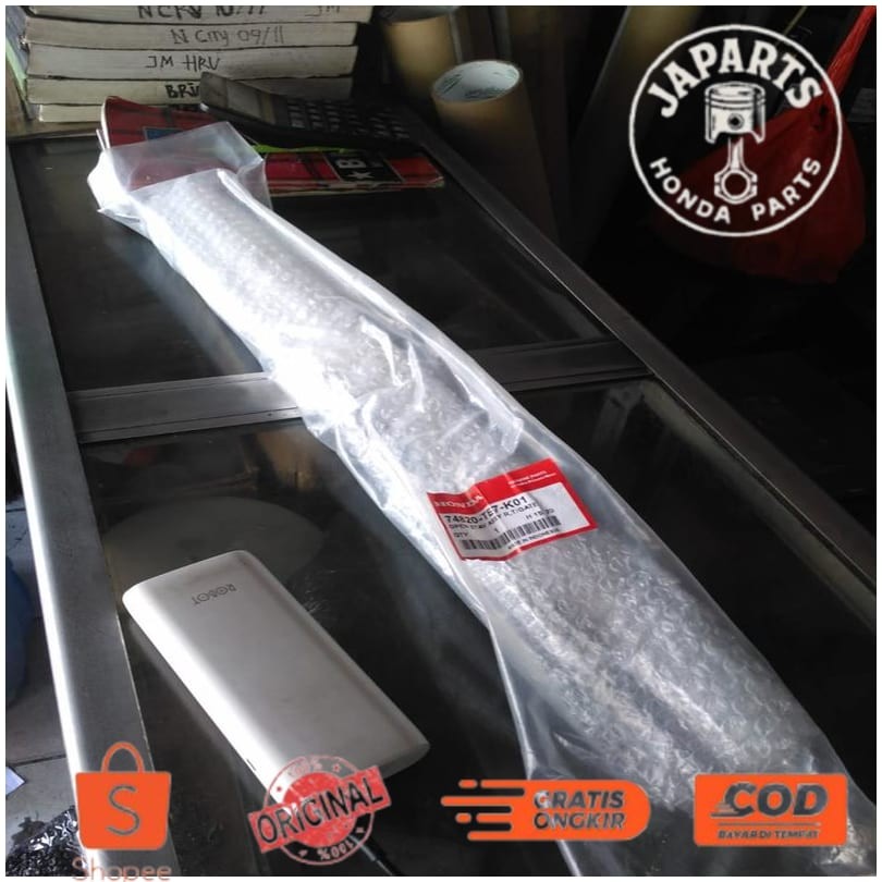 Hidrolik Shock Breaker Absorber Bagasi Honda Mobilio Original