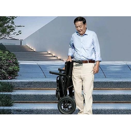 Kursi Roda Elektrik Careindo Traveling Semi Carbon