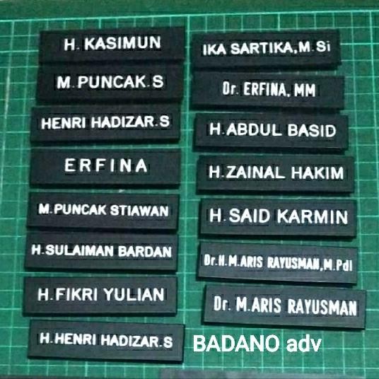 

jjm - Papan nama dada grafir 2x8 doff magnet