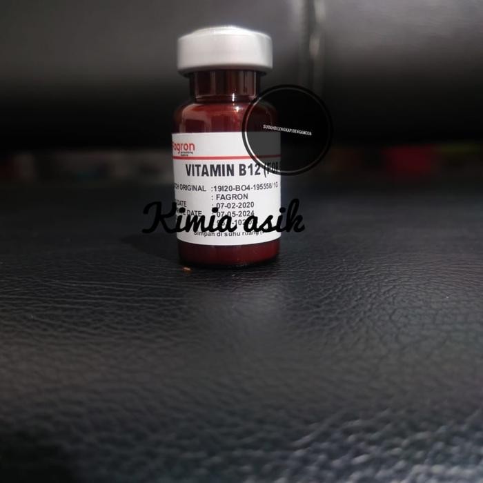 Vit B 12 / Cyanocobalamin 1 gr