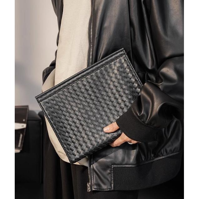 Eiger Wallets - Tas Tangan Unisex Clutch Pria Wanita Tas Tangan Kulit Alson Hitam Anyaman